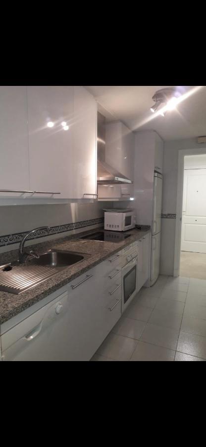 Frontline Beach Apartment Marina Real 5009 Manilva Bagian luar foto